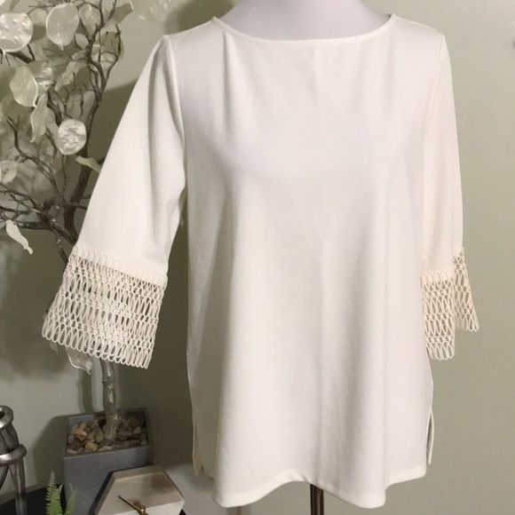 Ann Taylor Tops - ANN TAYLOR CLASSY TOP